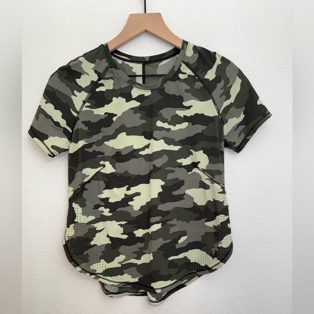 Lululemon Heritage Camo Crispin Green UVP Run Short Sleeve Tee